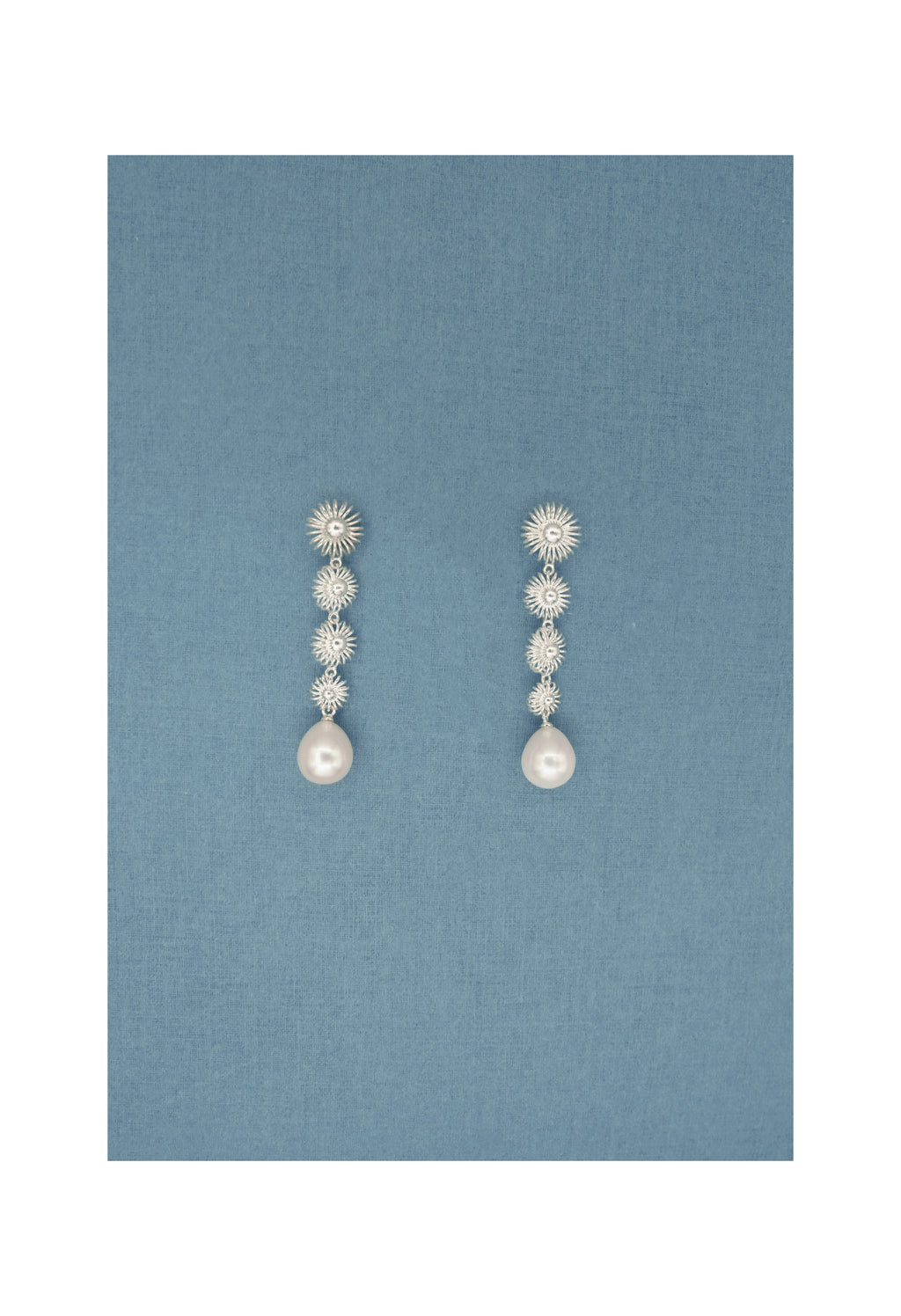 Glimmer Earrings (pearl)