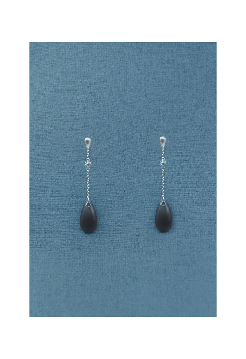 Poet Earrings (Grey)