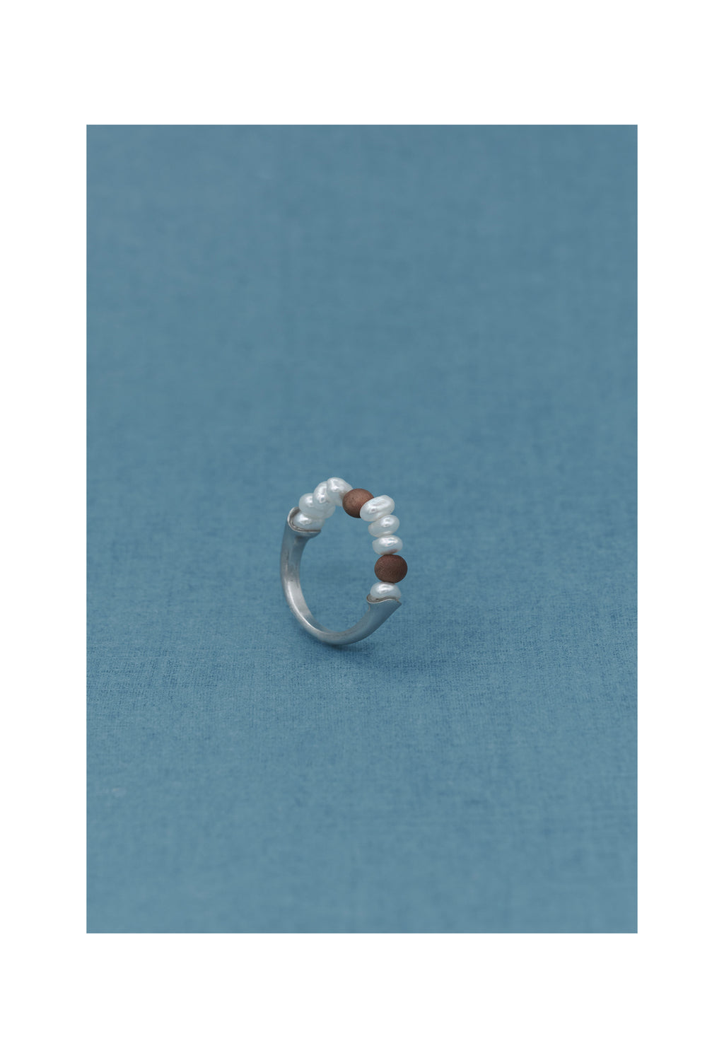Waiting Ring